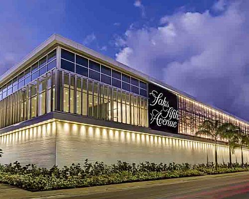 Saks Fifth Avenue buys Gilt to strengthen its e-commerce