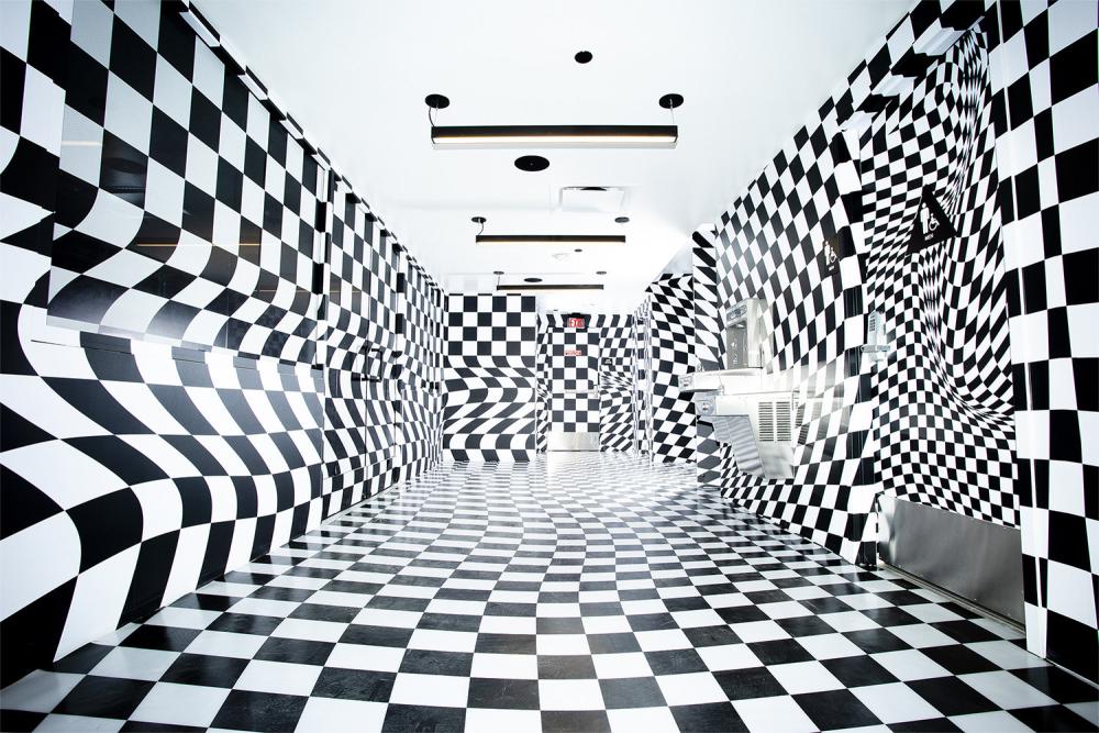 Optical illusion 2025 checkerboard vans